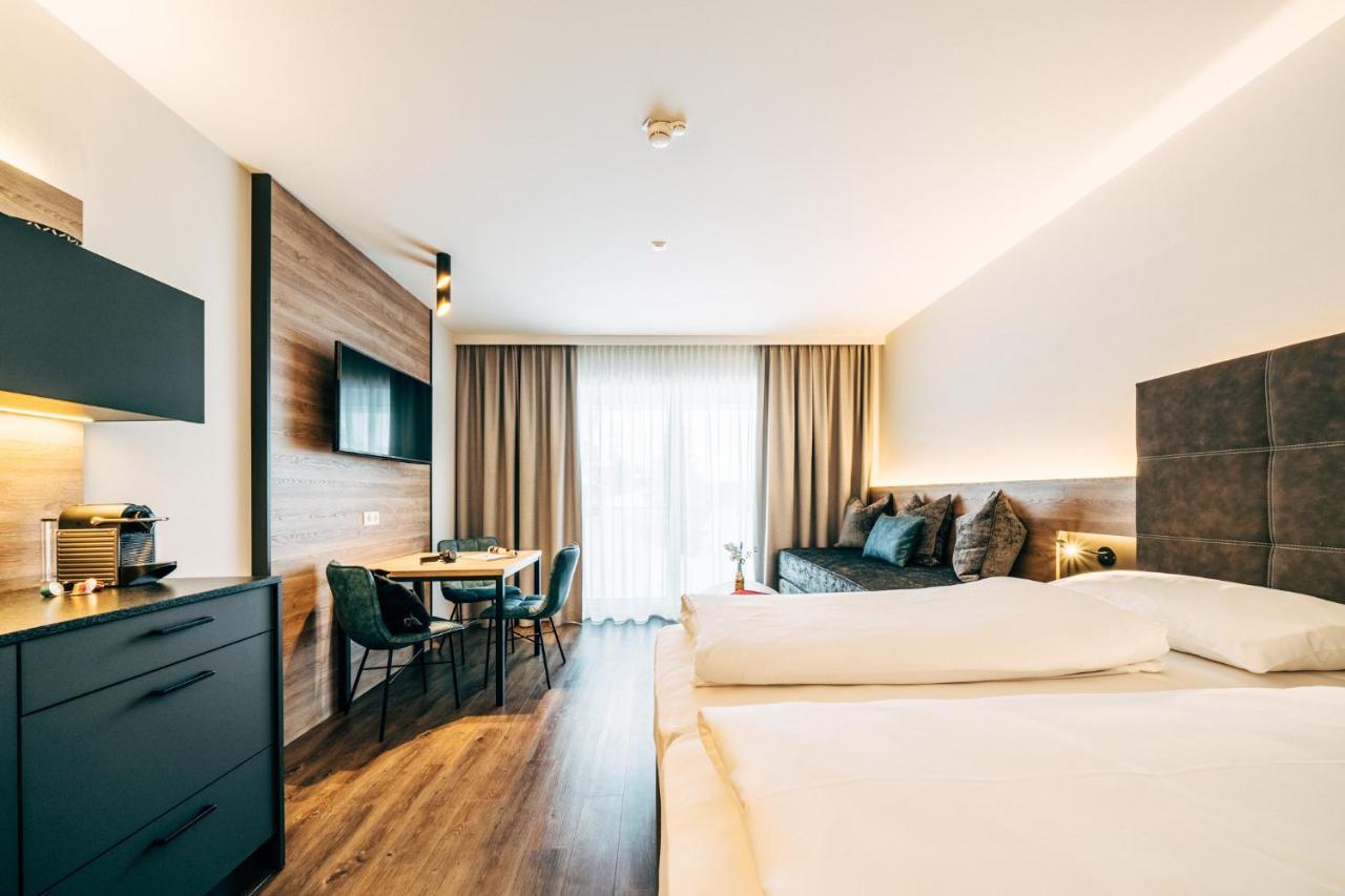 Foxy Aparthotel 2*